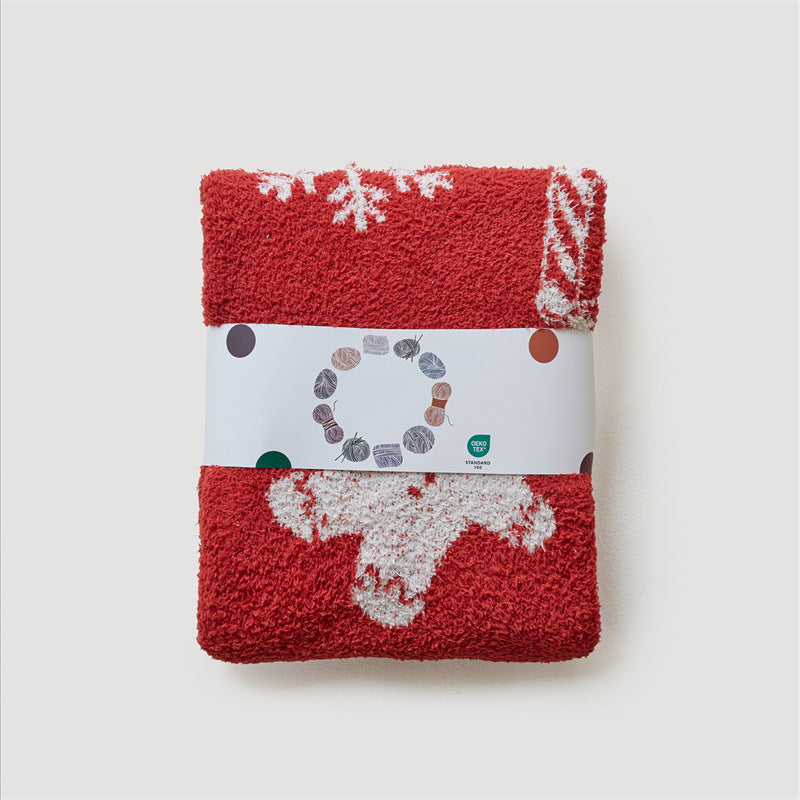 Cozy Christmas throw blanket with gingerbread and diamond pattern