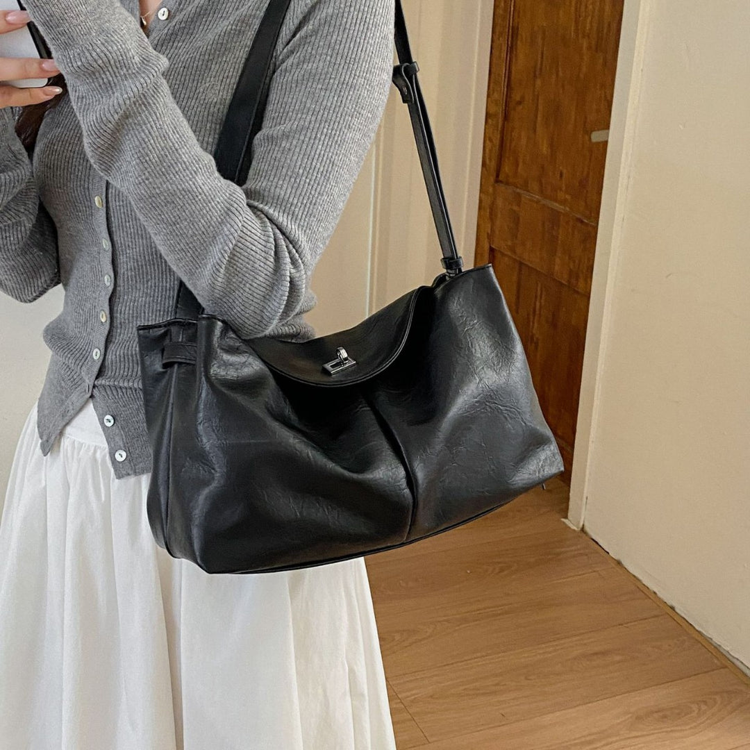 Minimalist Leather Shoulder Bag