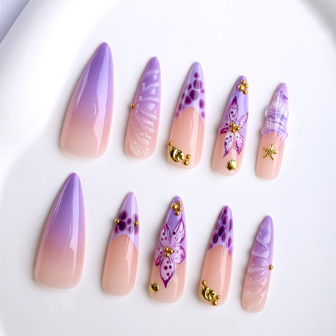 Stylish artificial nails with floral and geometric elements Kalsten
