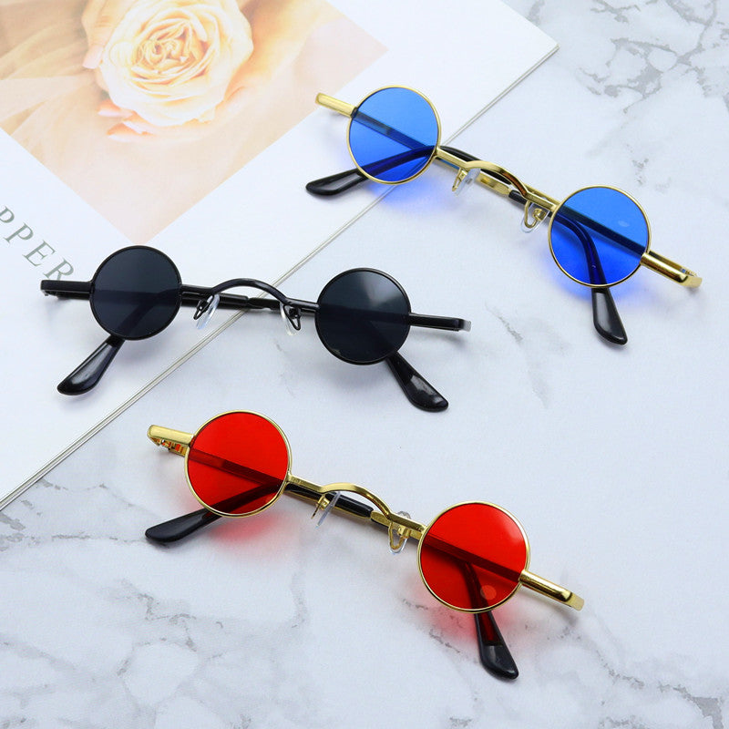 Retro-Inspired Round Metal Frame Sunglasses Kalsten