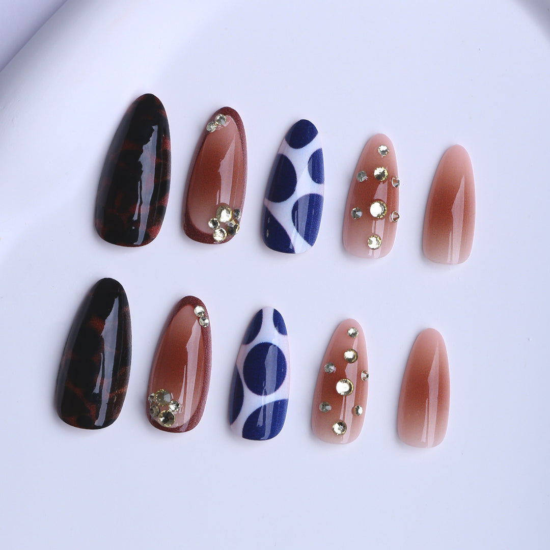 Artificial Stiletto Fingernails with Extravagant Design Kalsten