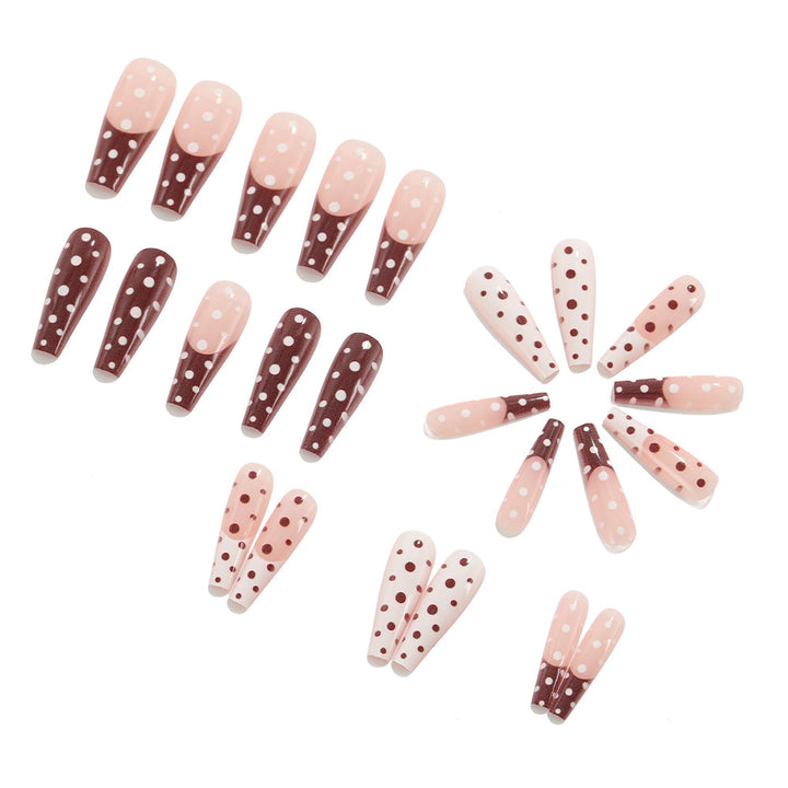 Artificial nails in the popular polka dot design Kalsten