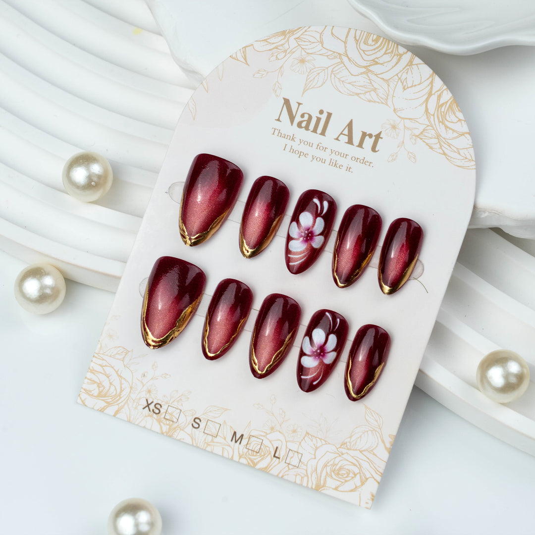 Elegant Floral-Accent Press-On Nail Set