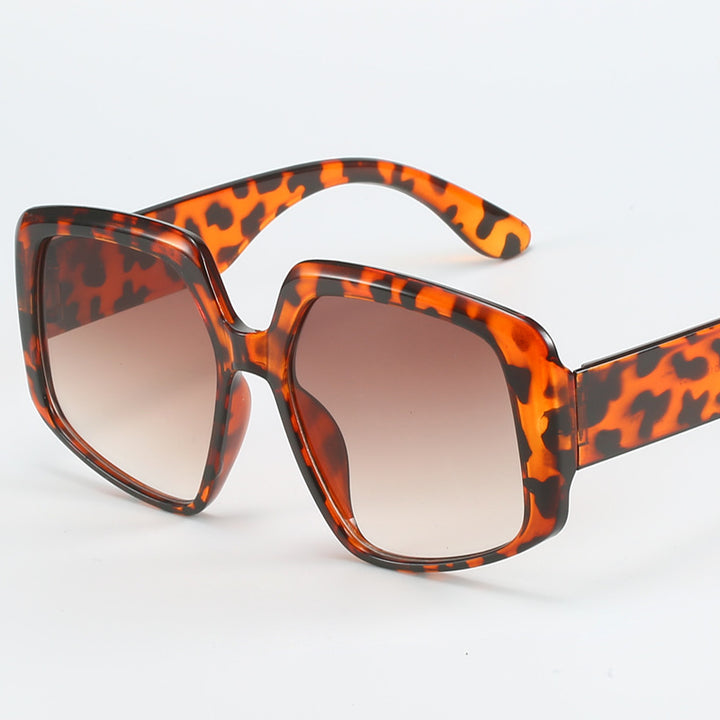 Women's modern square sunglasses with high-quality UV protection technologies Kalsten