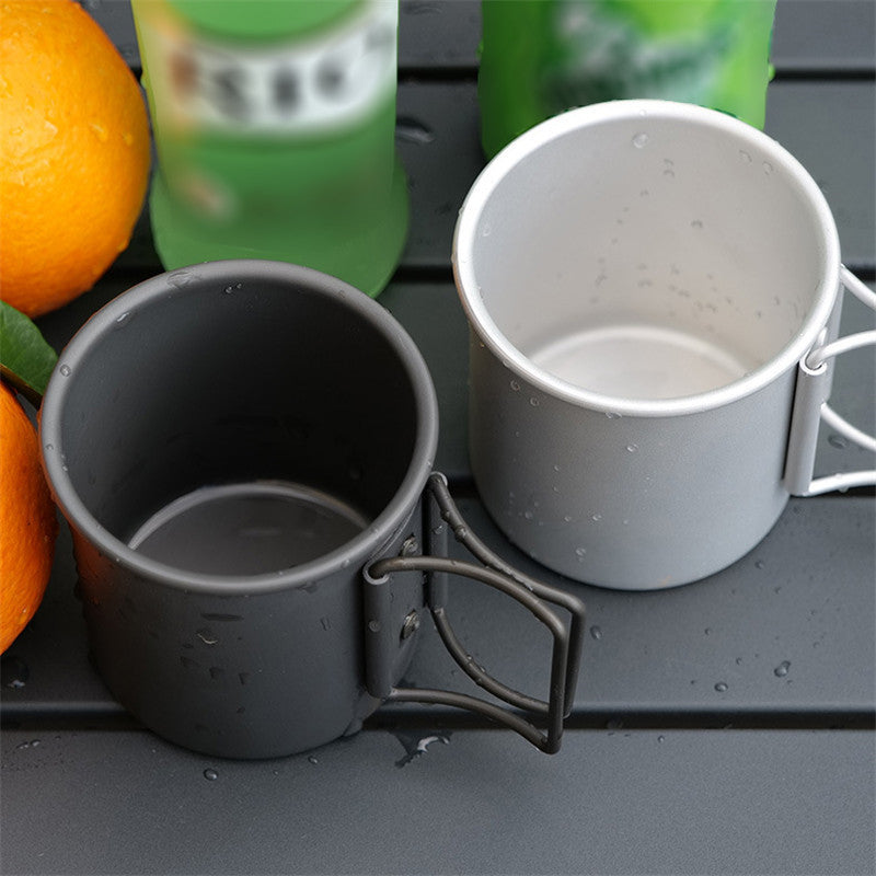 insulated stainless steel smiley-face cup with reusable lid non-slip base and kid-friendly grip Kalsten