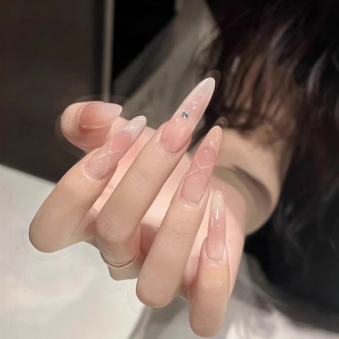 Long-lasting and Decorative Art Nails Kalsten