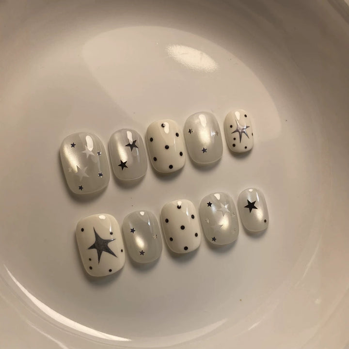 Artistic Star-Decorated Press-On Nails