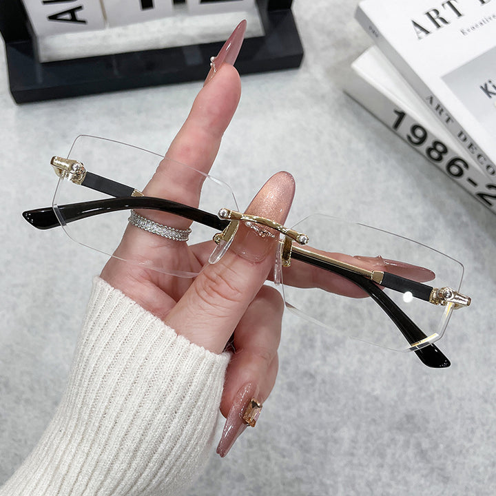 Women's stylish designer glasses with multifunctional lenses Kalsten