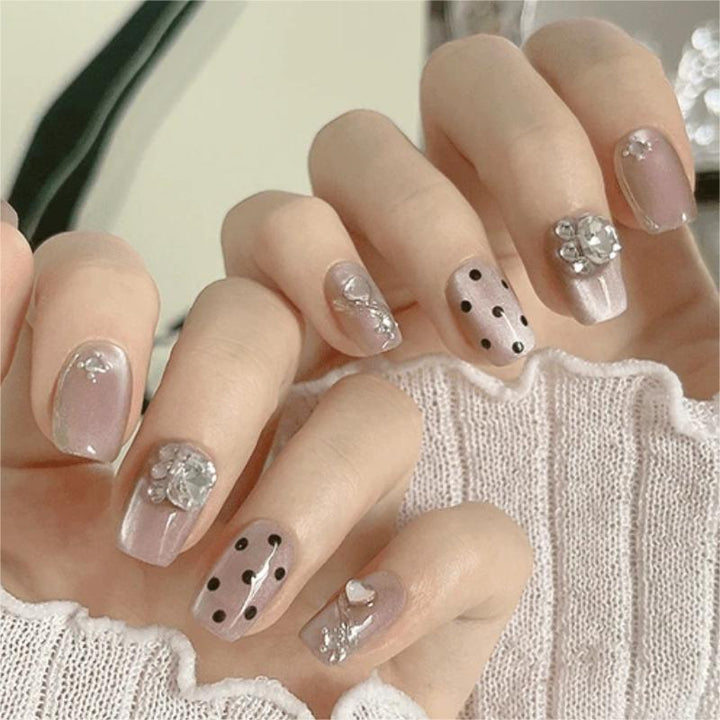 Artificial nail set with elegant 3D decorations Kalsten