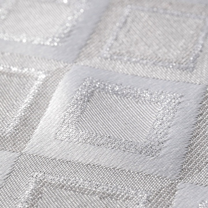 Rectangular jacquard tablecloth with diamond woven structure
