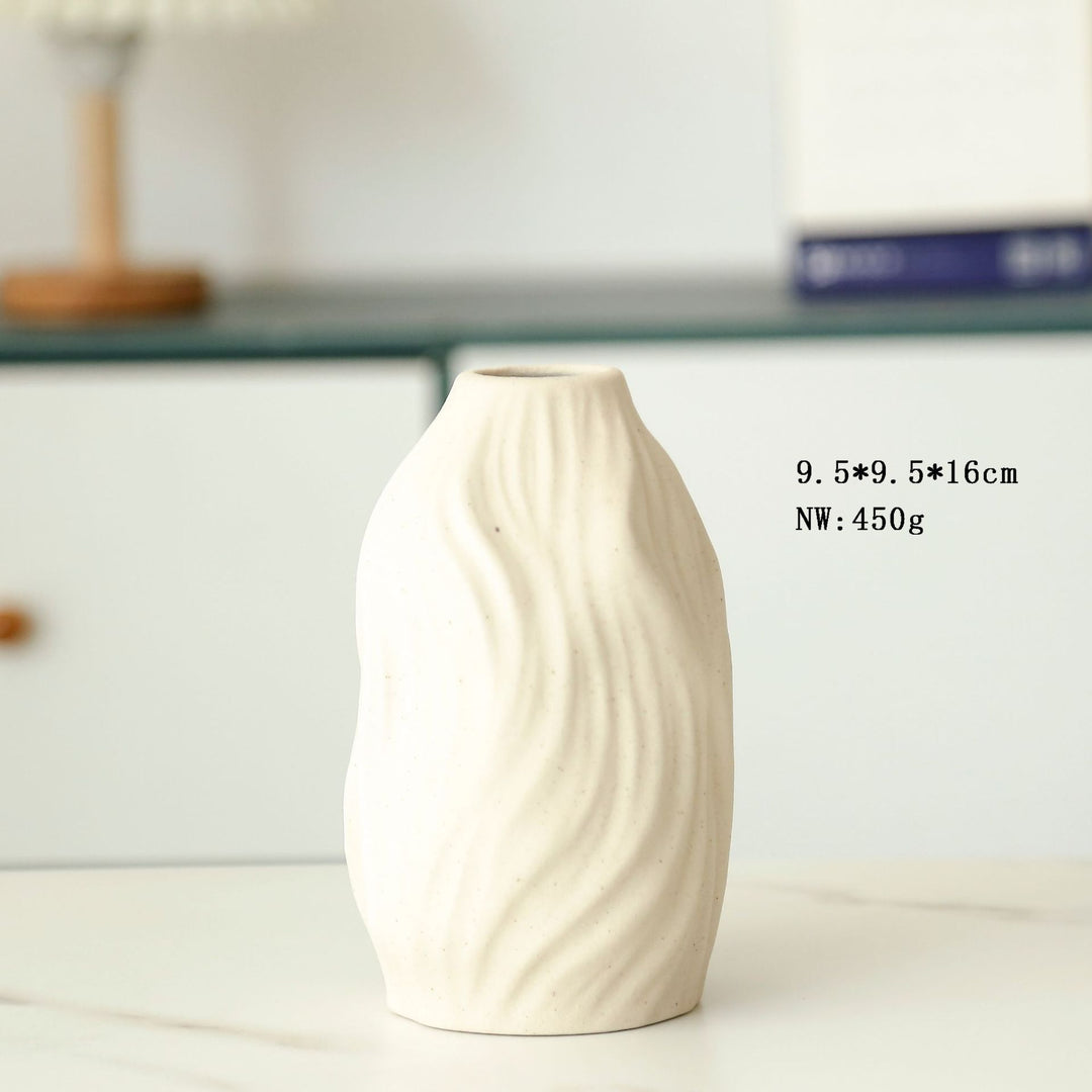 Modern Minimalist Ceramic Bud Vase Kalsten