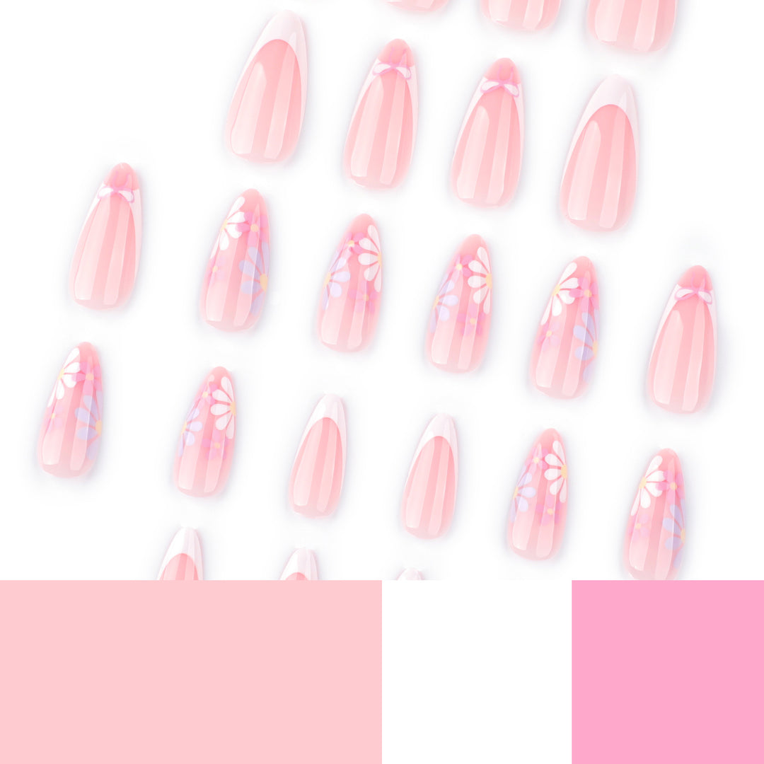 Artful Nail Art with Floral Decorations Kalsten