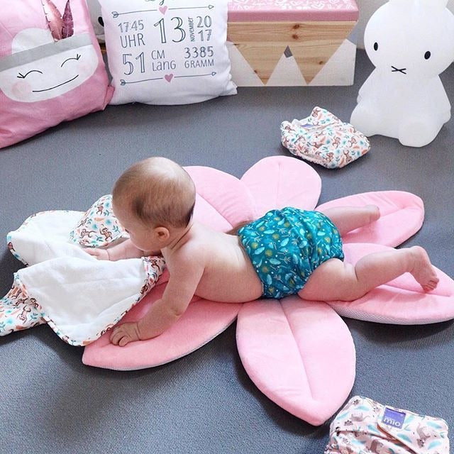 Plush Flower Petal Baby Play Mat for Tummy Time and Nursery Floor Cushion