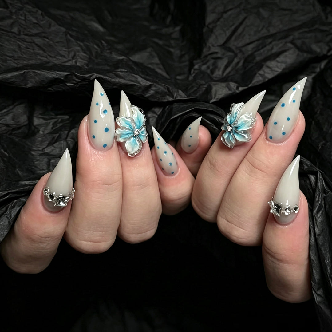 Floral Design Press-On Nail Set