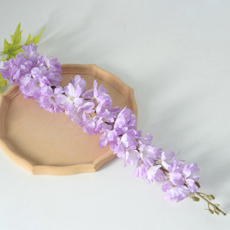 Elegant Artificial Flora Garland