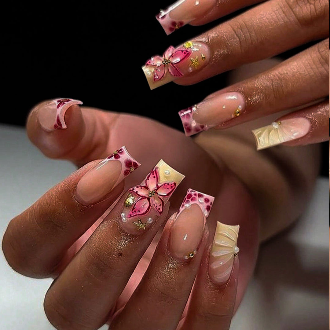 Acrylic nail set with elegant flower and glitter design Kalsten