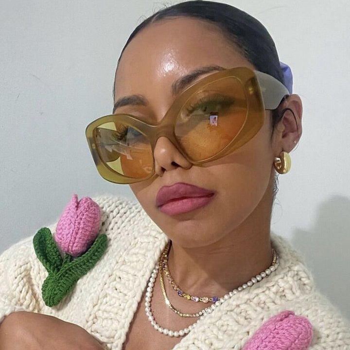 Women elegant oversized sunglasses with striking design Kalsten