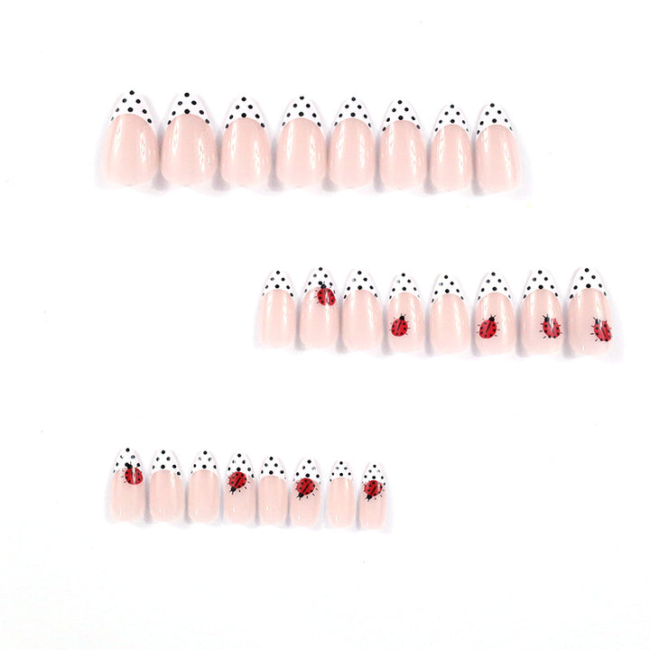 Ladybug-Themed Acrylic Nail Art Kalsten