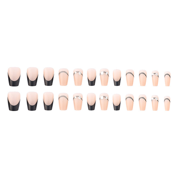 Decorative Press-On Nail Set with Elegant Design