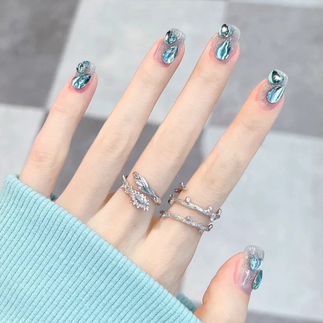 Artistic Press-On Nail Set with Elegant Embellishments