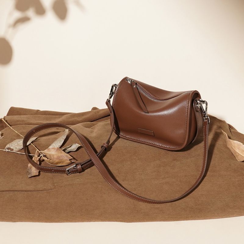 Modern Leather Crossbody Bag Kalsten