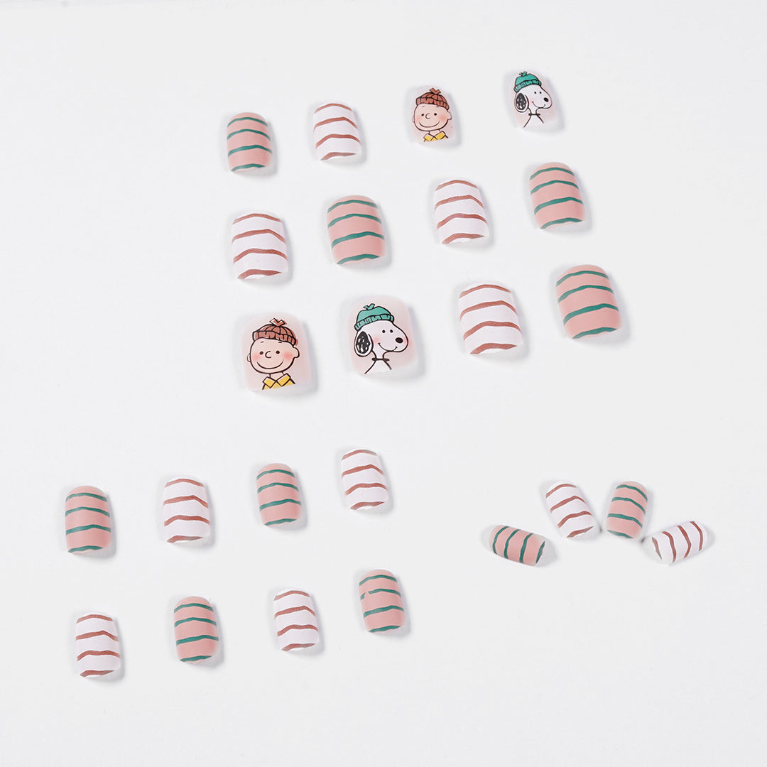 Artificial artificial nails with playful mascot design Kalsten