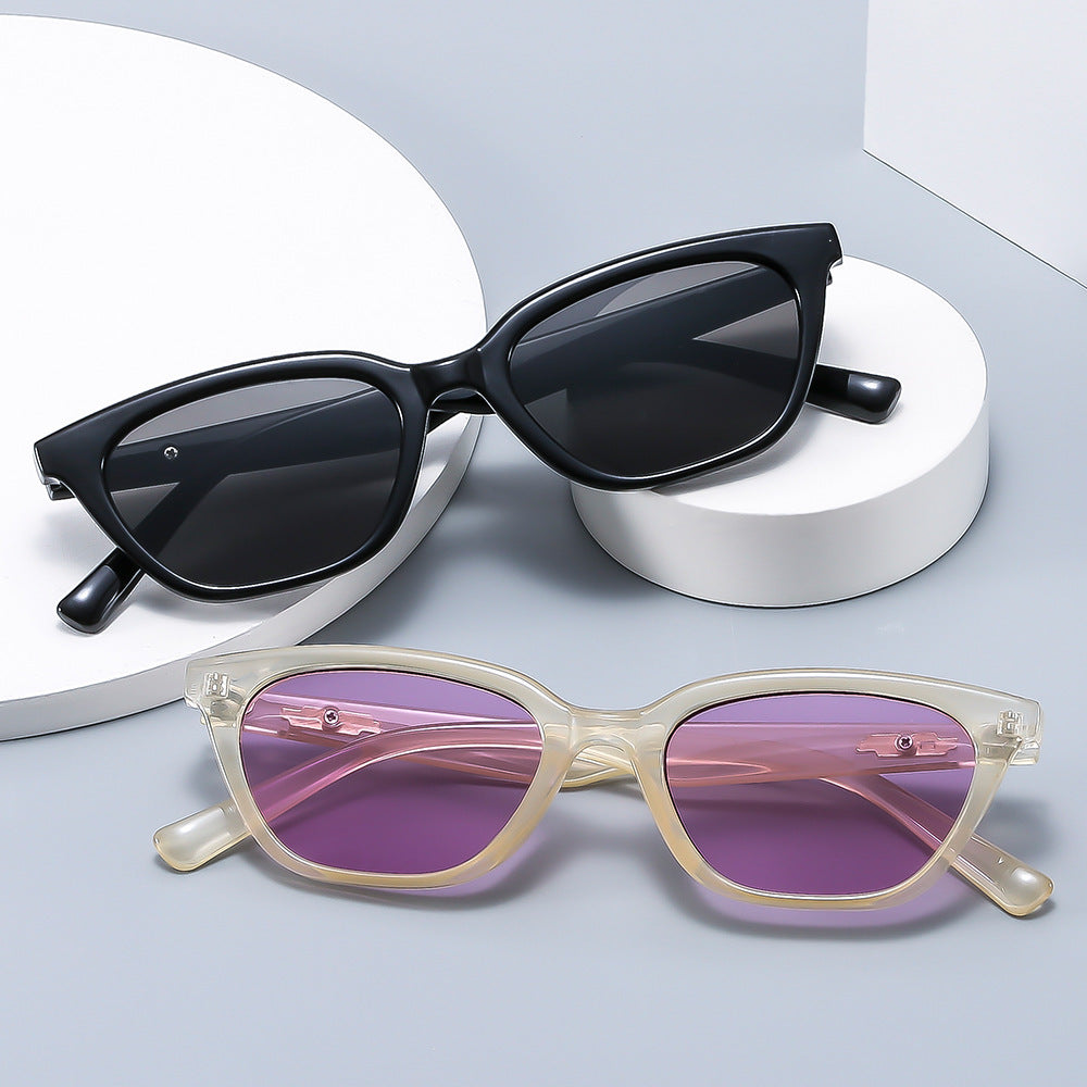 Vintage-Inspired Oversized Angular Sunglasses Kalsten