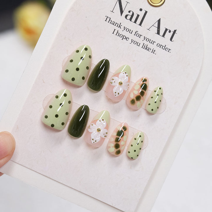 Floral Patterned Press-On Nail Art