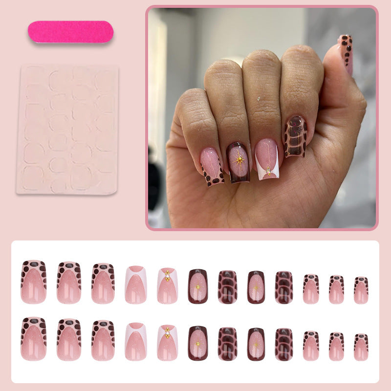 Creative Nail Art with stylish designs Kalsten