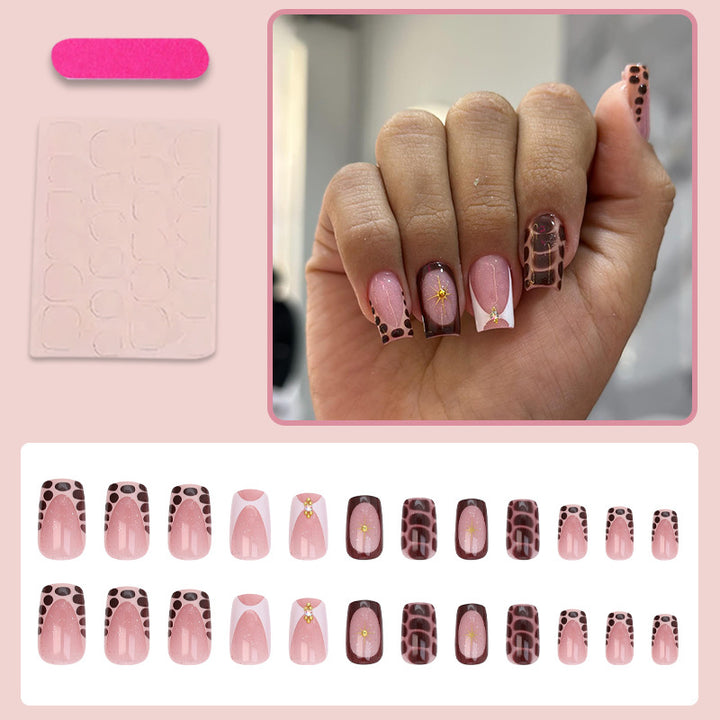 Creative Nail Art with stylish designs Kalsten