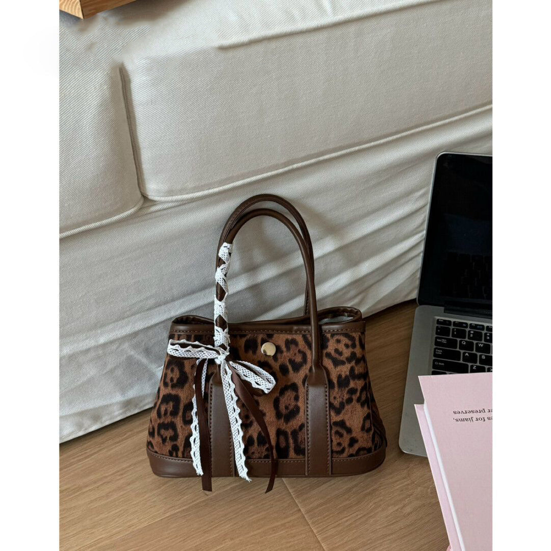 Chic Structured Handheld Tote Kalsten