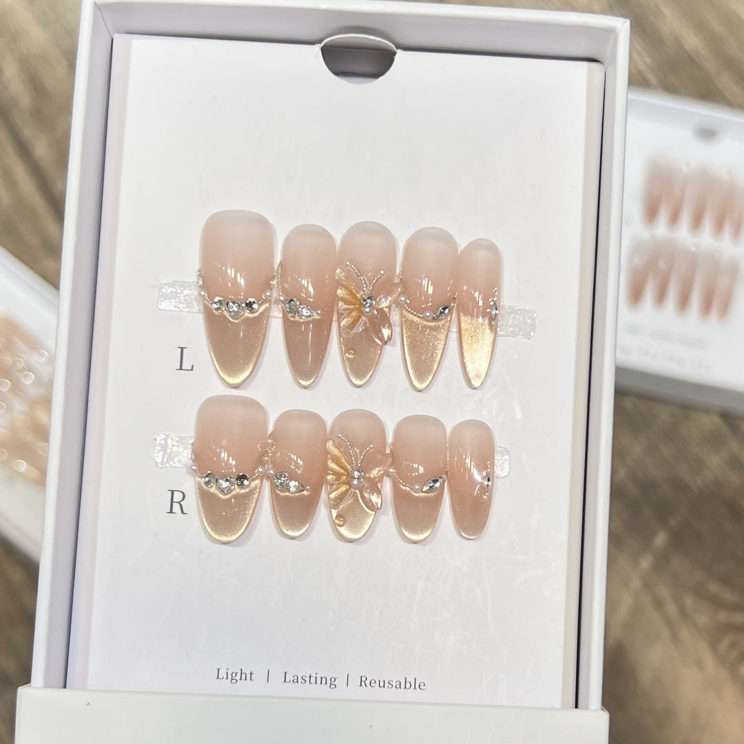 Elegant Butterfly-Accent Press-On Nail Set Kalsten