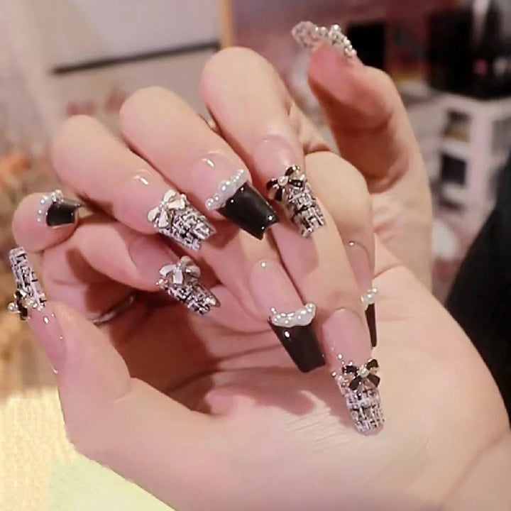 Nail Art Extensions with Ribbons and Pearls Kalsten