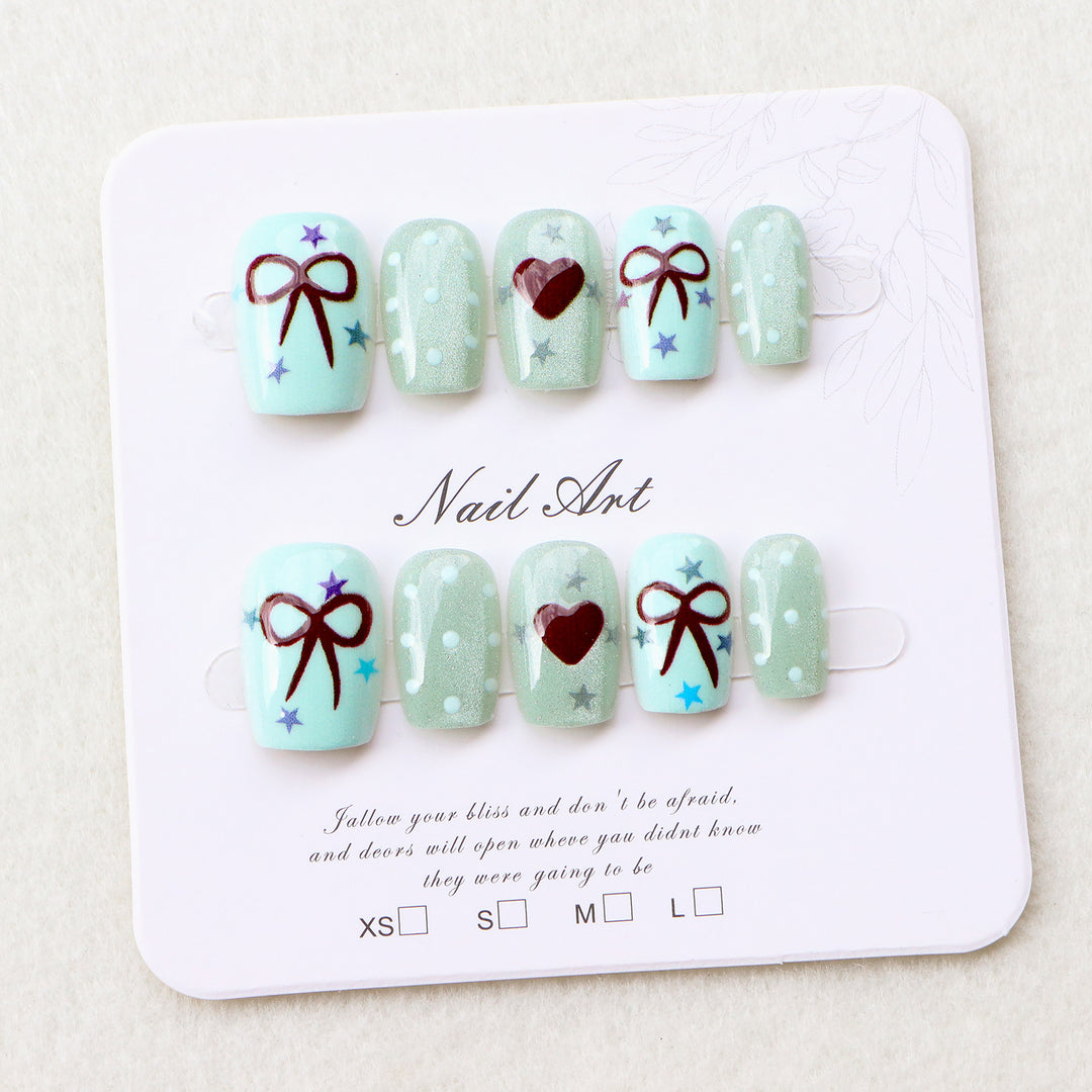 Decorative Nail Art Press-On Set with Bows and Hearts