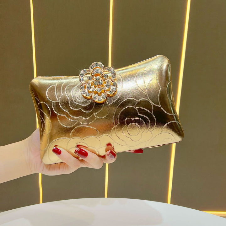 Elegant Floral Embellished Evening Clutch