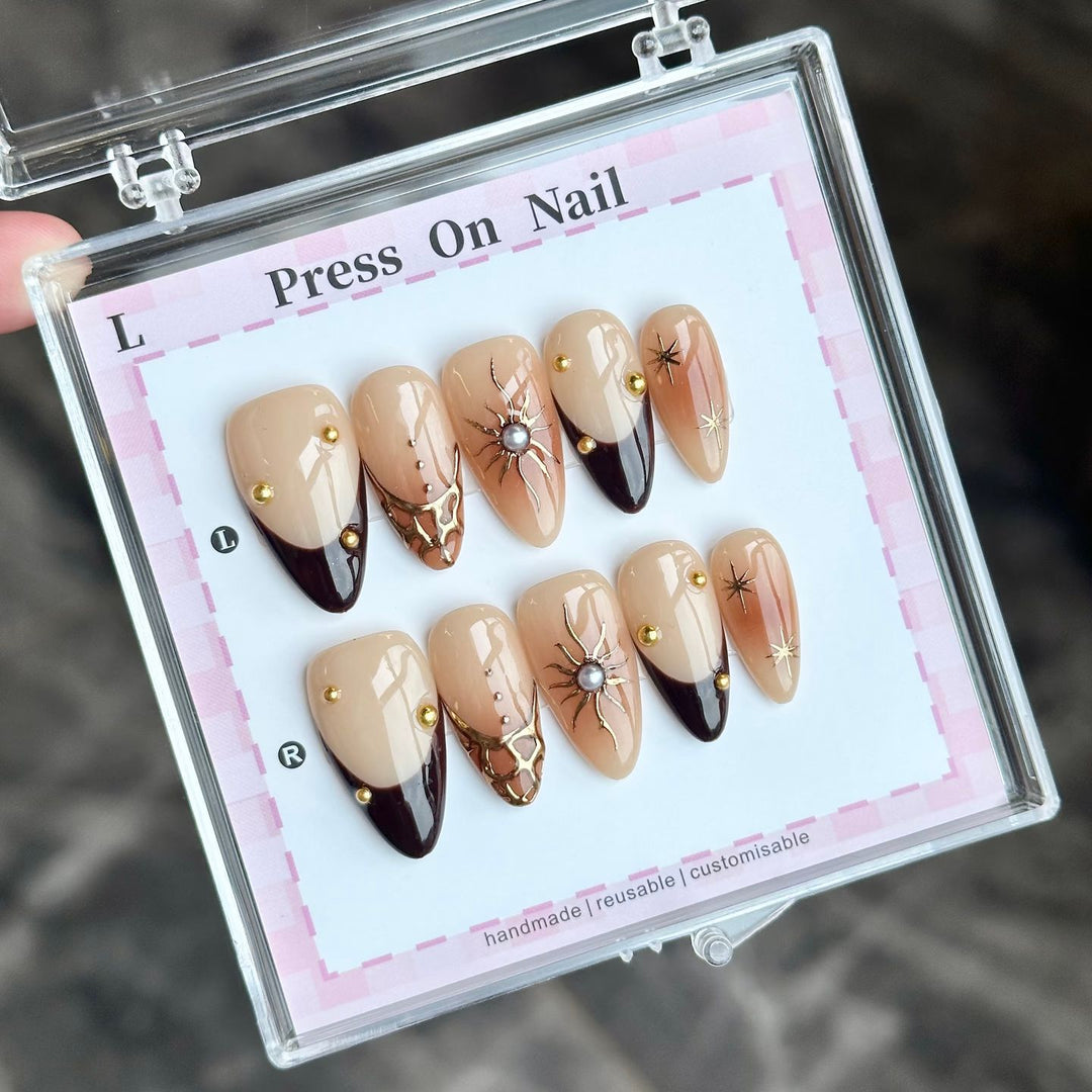 Artisanal Nail Art Design Set