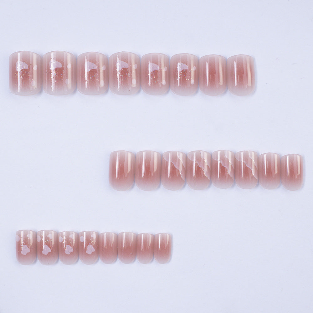 Artificial nails with elegant 3D applications Kalsten