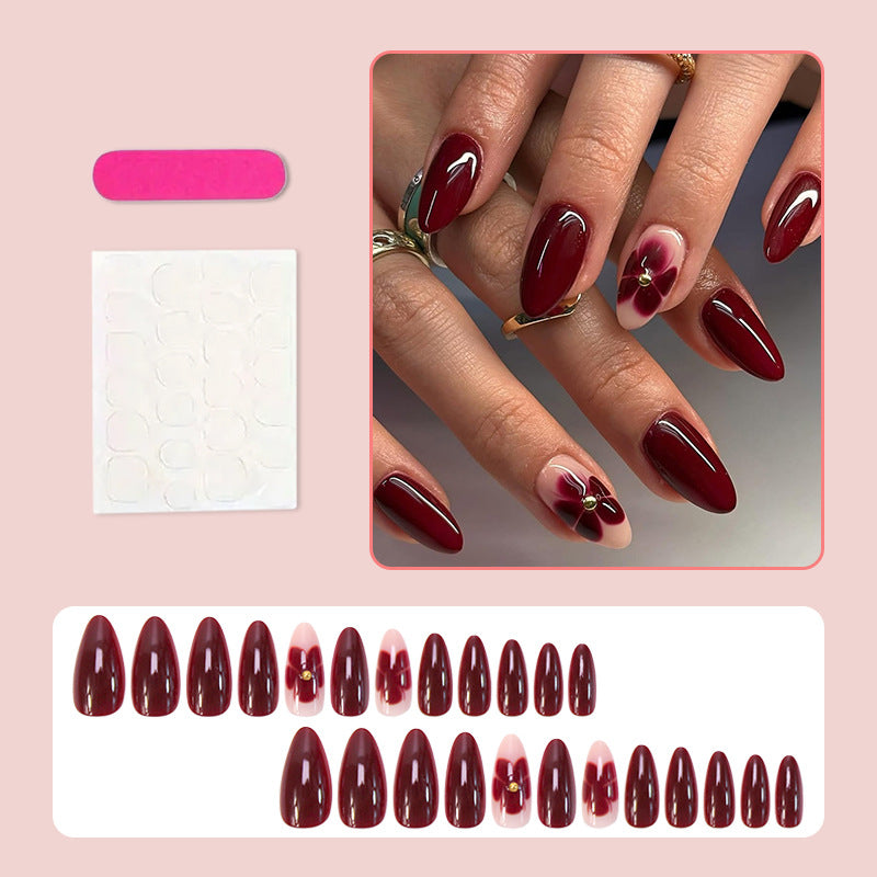 Nail art set with modern floral accents Kalsten