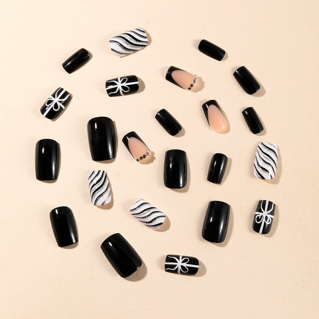 Elegant Black and White Artistic Nail Art Extensions Kalsten