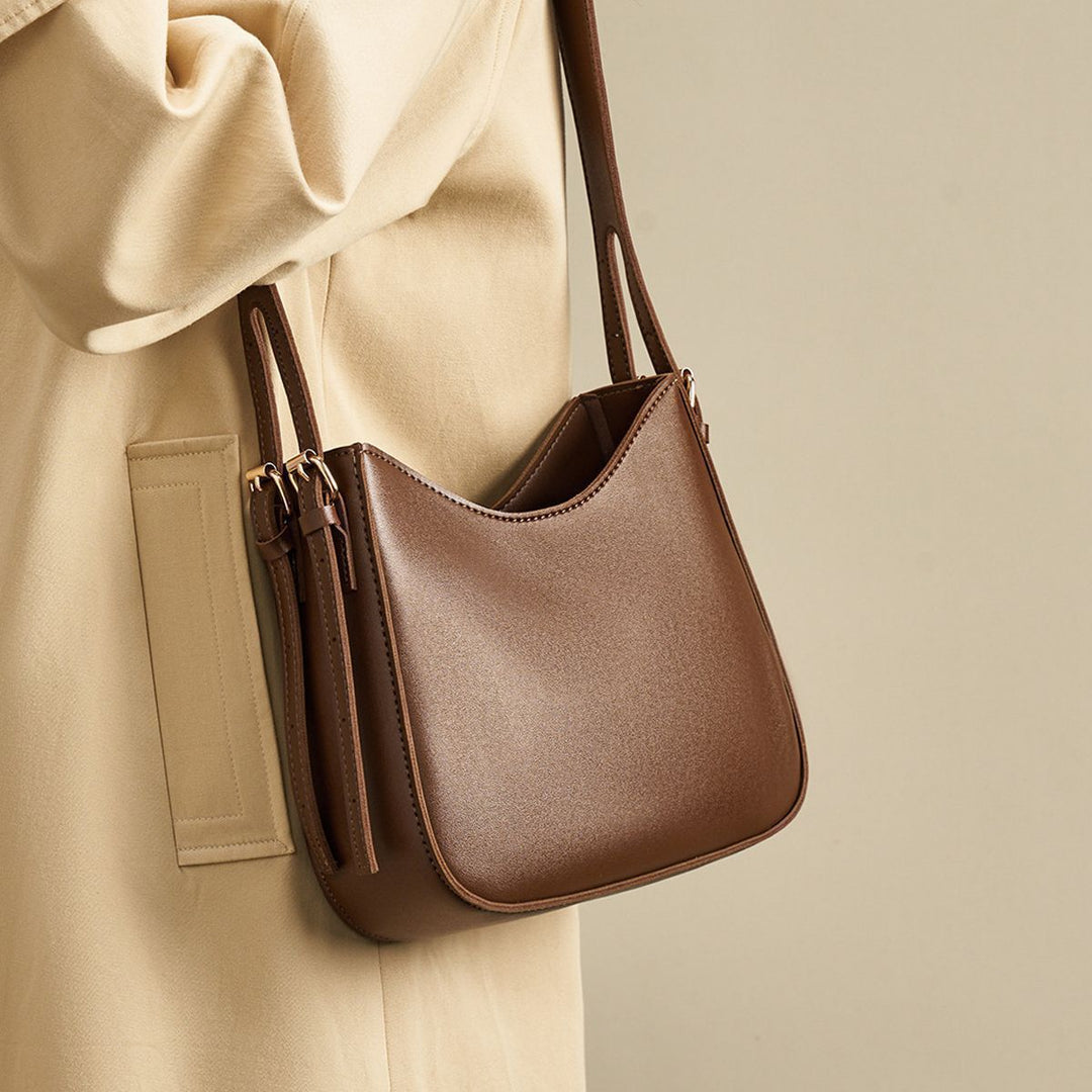 Elegant Structured Hobo Bag Kalsten