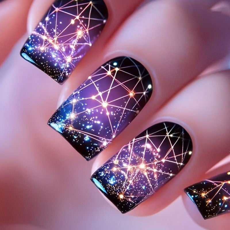 Artificial nails in elegant French tip design Kalsten