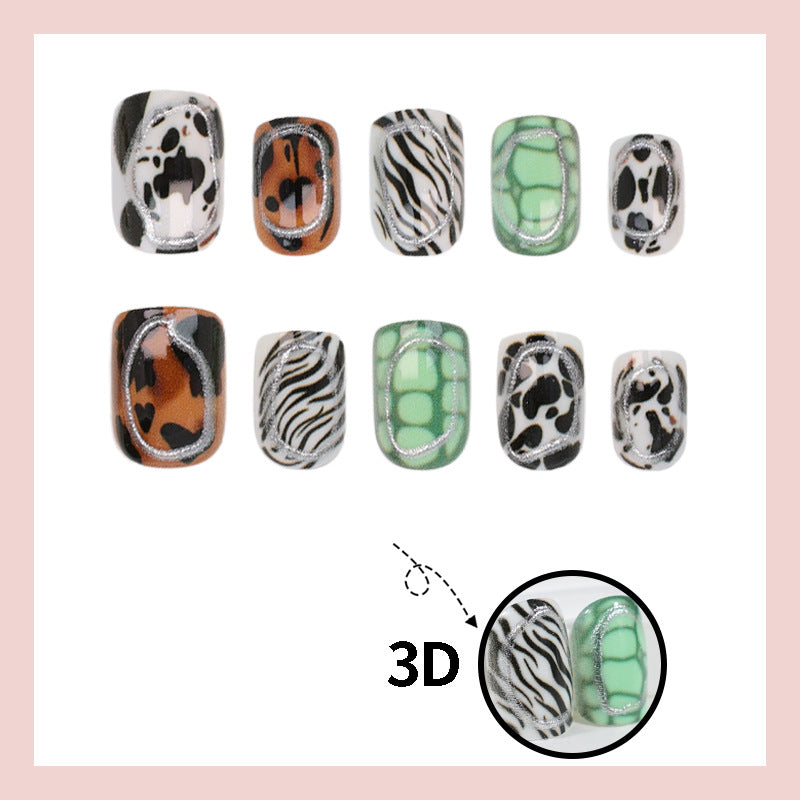 Nail art set with trendy animal patterns Kalsten