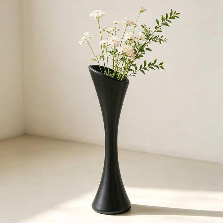 Elegant Curvy Decorative Floor Vase Kalsten