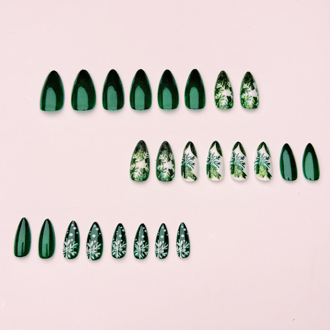 Festive Winter-Themed Nail Art Kalsten 1788155575