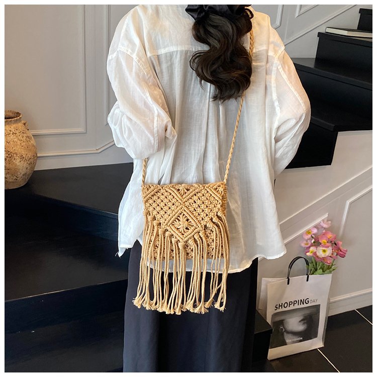 Macramé shoulder bag with fringed details Kalsten