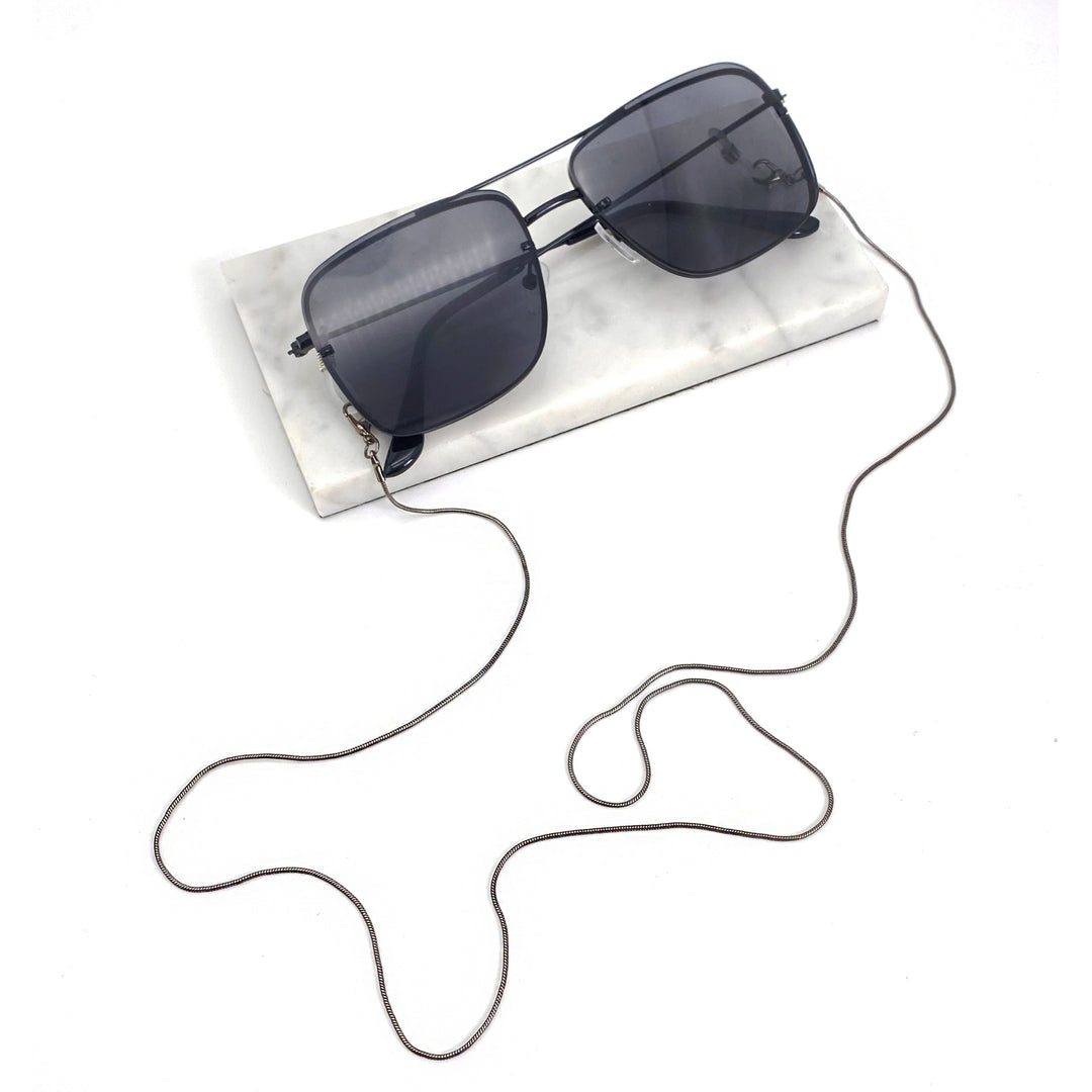Sleek Eyewear Retainer with Secure Clips Kalsten