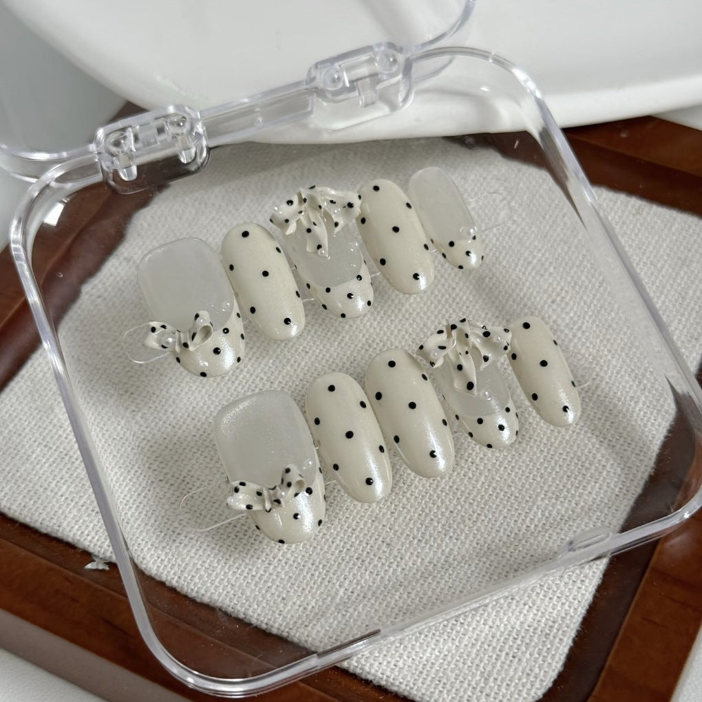 Polka Dot Themed Press-On Nail Set