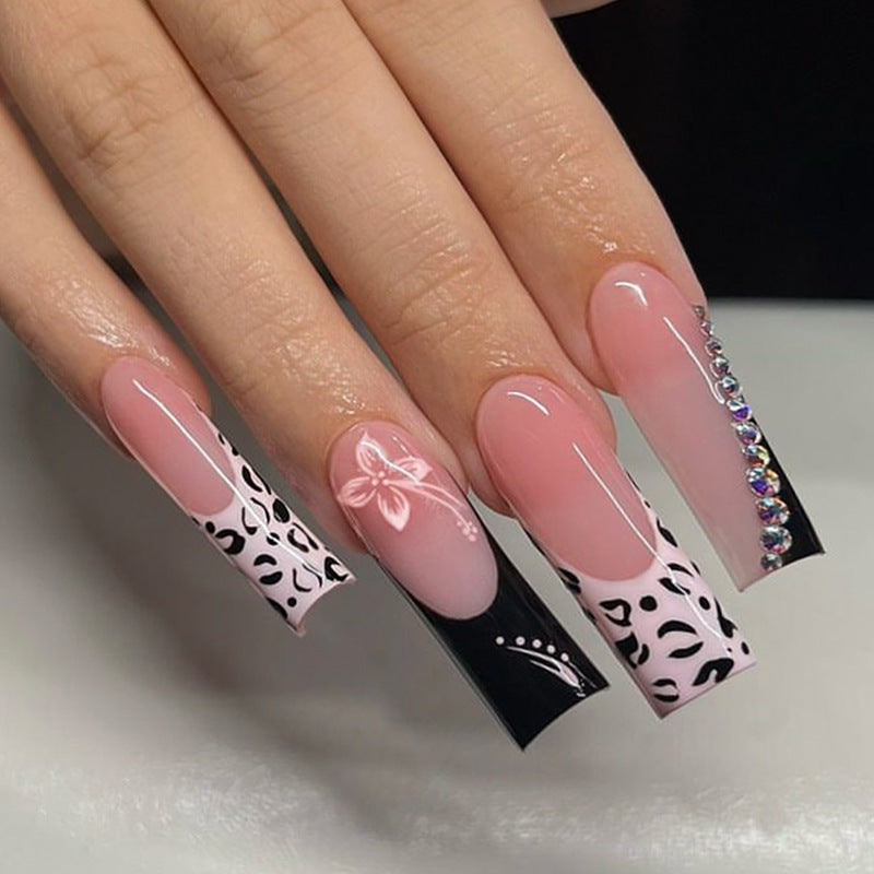 Creative nail art set with elegant black-pink design Kalsten