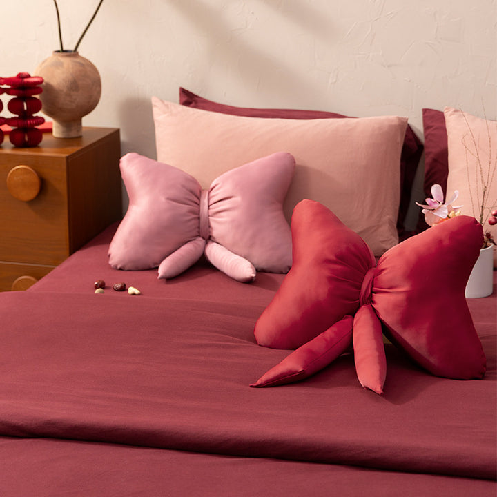 Bow-shaped luxury decorative pillow with soft polyester filling Kalsten