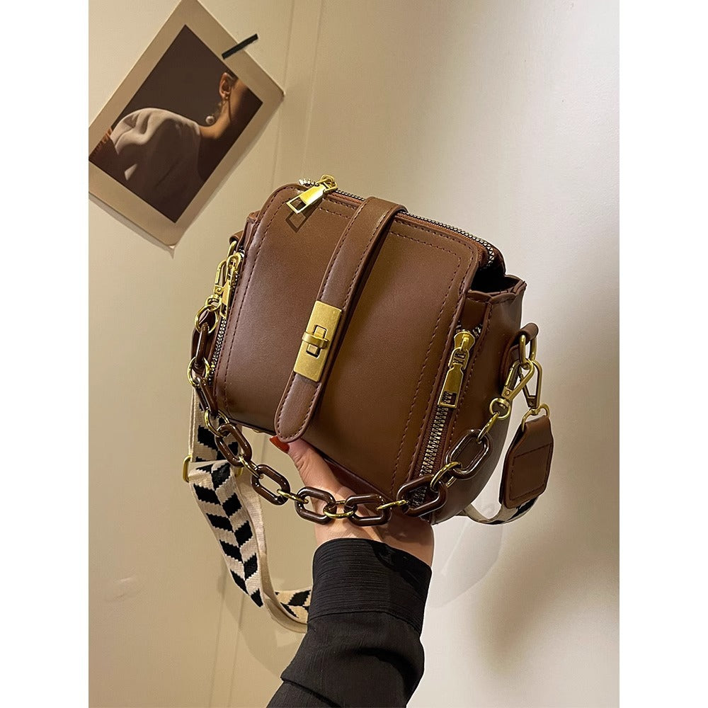 Chic Crossbody Handbag Kalsten